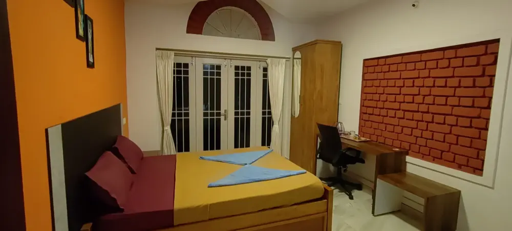 MySpace Holiday Inn — Rooms, photo 37